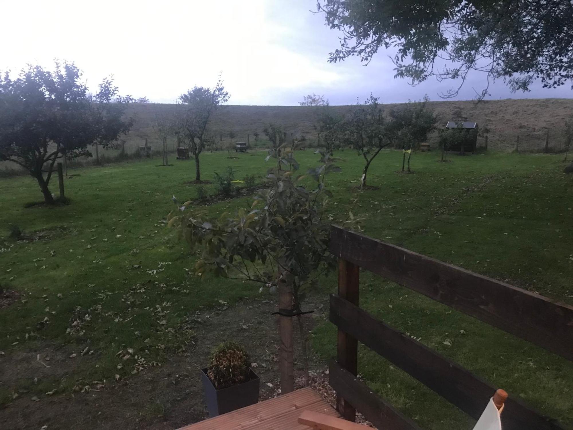 The Stables Near Glasgow Balmore Екстериор снимка