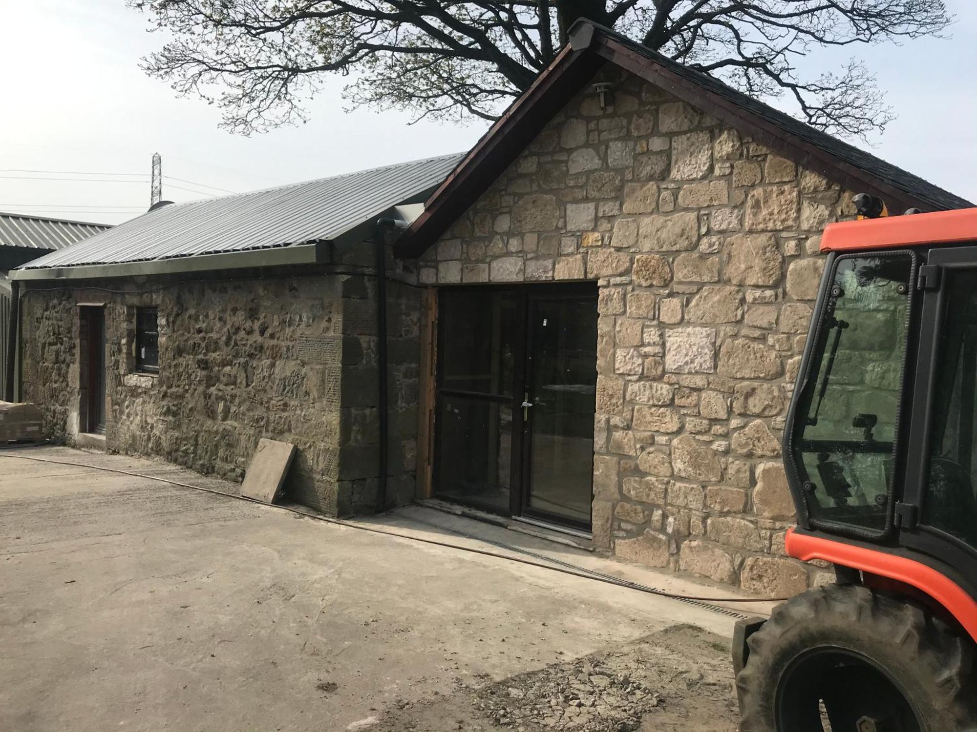 The Stables Near Glasgow Balmore Екстериор снимка
